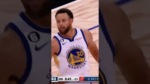 Steph Curry hits BACK 2 BACK 3's for 11 Points in the 3rd Qtr!🙌 #shorts