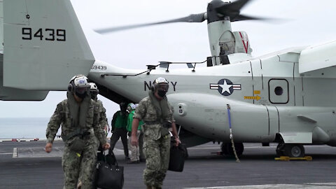 Adm. John Aquilino, commander, U.S. Pacific Fleet Visits USS Carl Vinson (CVN 70)