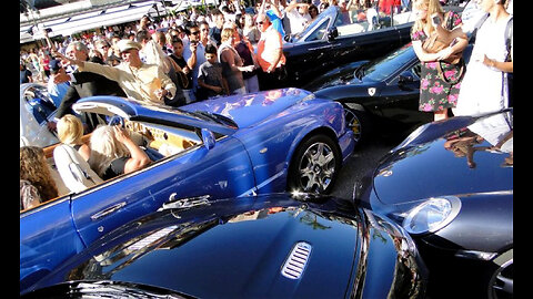 EXPENSIVE LUXURY CAR CRASH