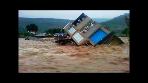 Houses are floating like boats- record flood in New South Wales. Port Macquarie, Australia