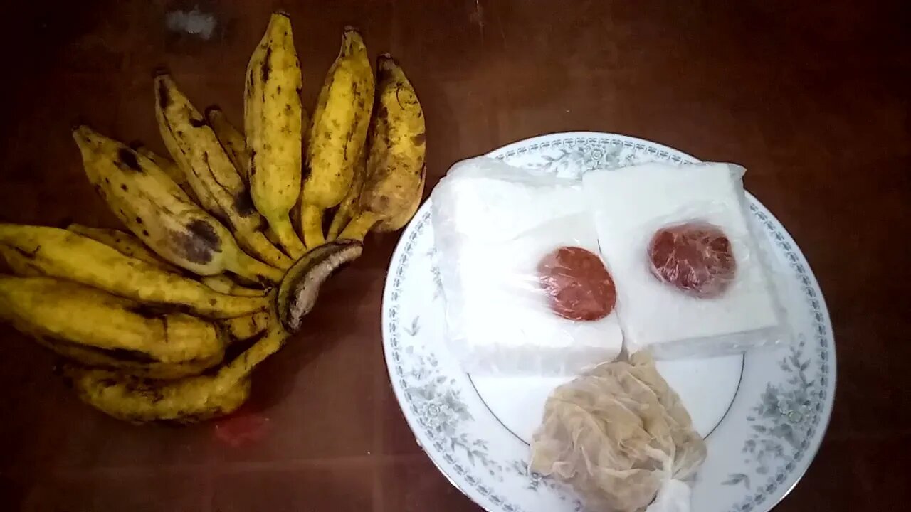 Kiribath ( Milk Rice ) and Kadala ( Chickpeas) Breakfast Colombo