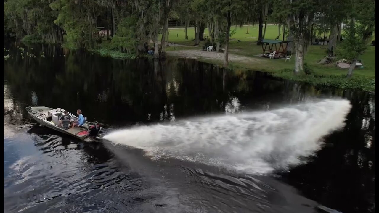 Outboard Jet Rooster Tail