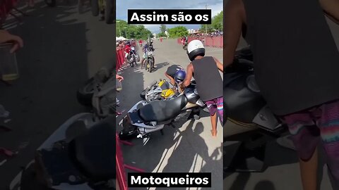 Assim são os MOTOQUEIROS #short #moto #shortvideo