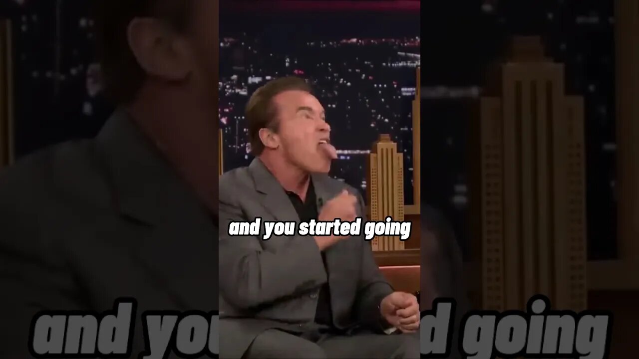 Arnold Schwarzenegger smoking cigars with Jimmy Fallon! #cigar #arnoldschwarzenegger #jimmyfallon