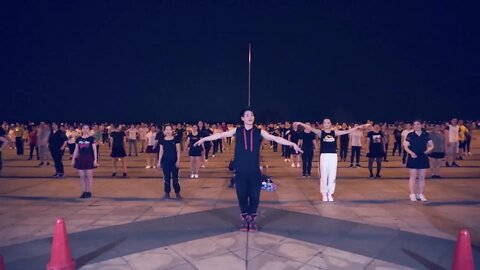 广场舞《送你一首吉祥的歌》动感优美，简单好看，引全民舞动~【順能炫舞團】