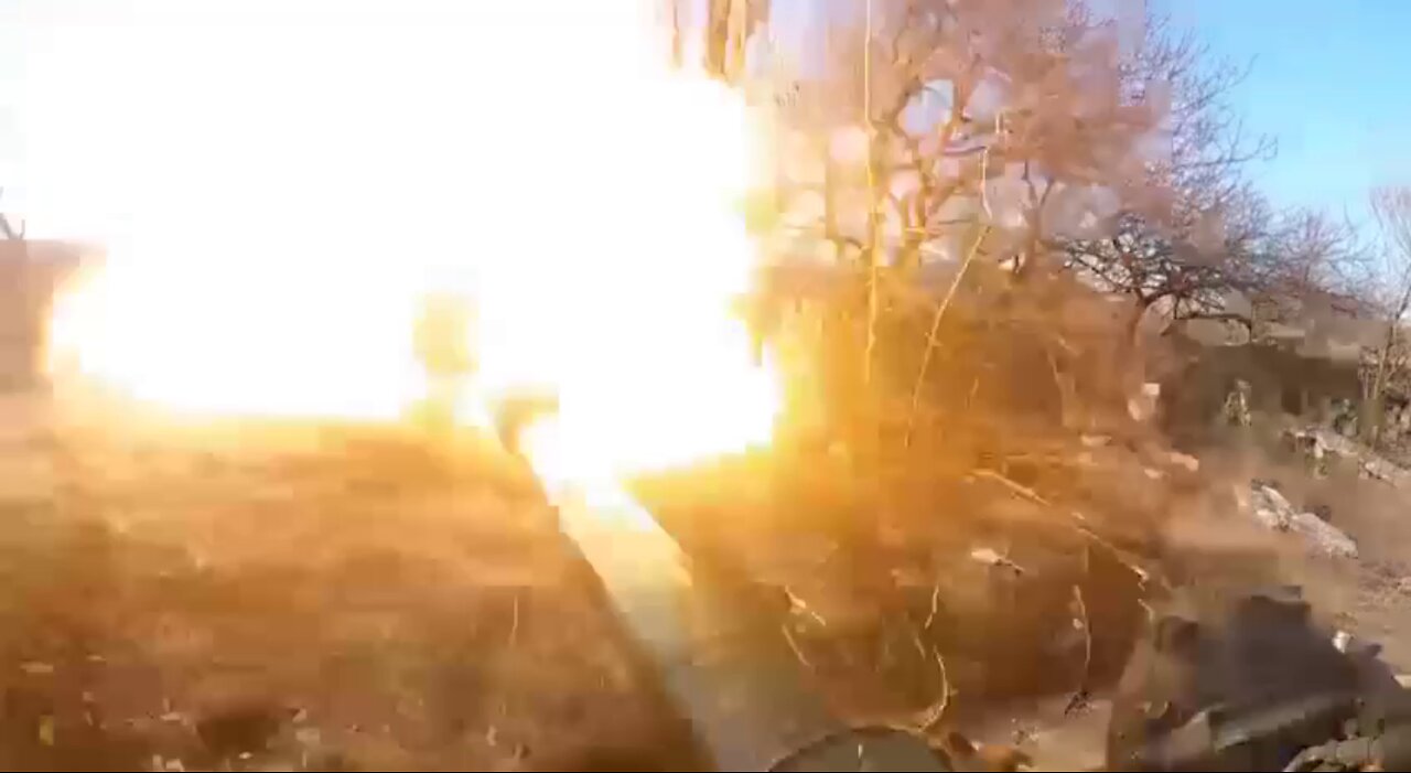 ★★★ Tank engages sniper