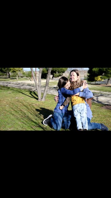 Here's What You Need To Know Before Hugging Kids Who Can't Get The Vaccine Yet