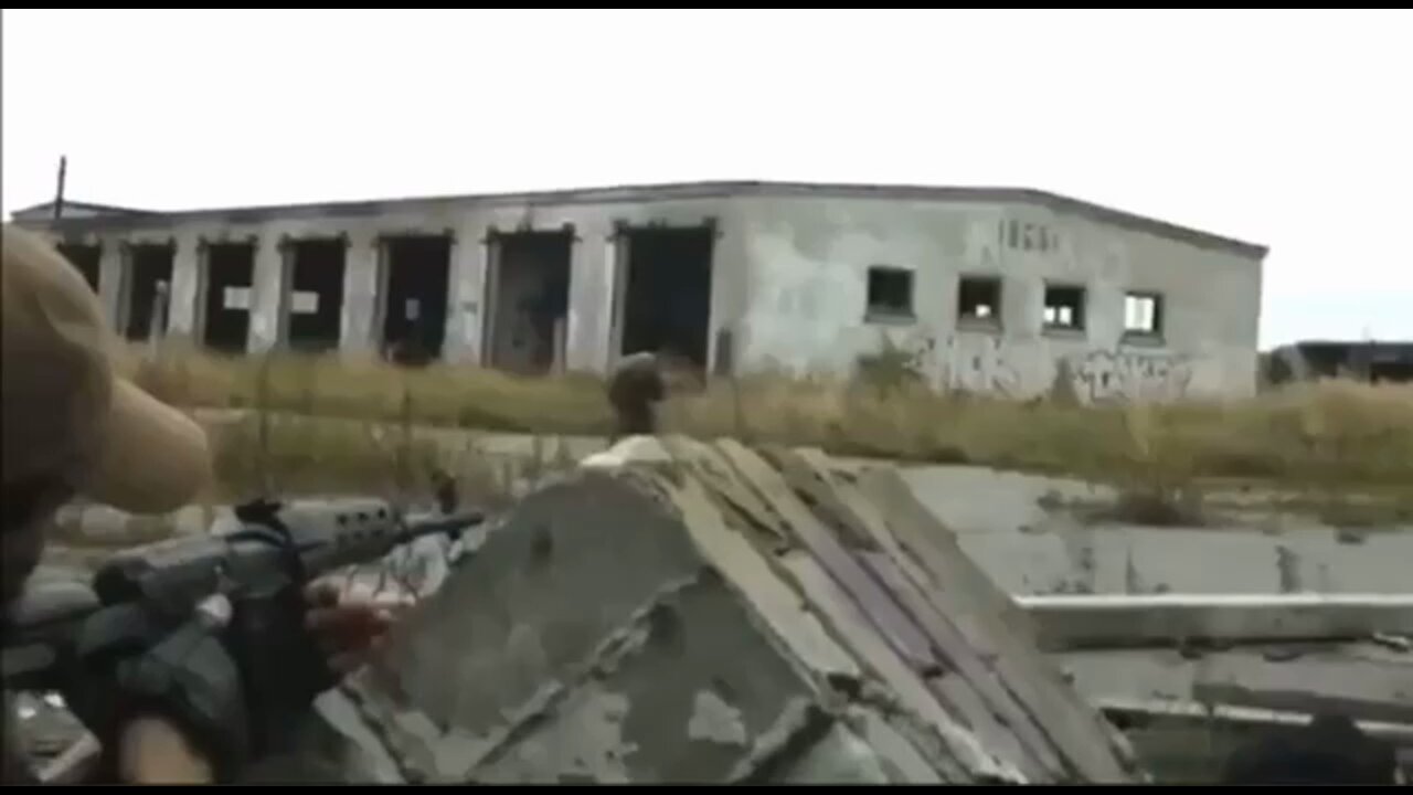 Funny, Russian troops yell "Sieg heil" and Ukrainian troops come out
