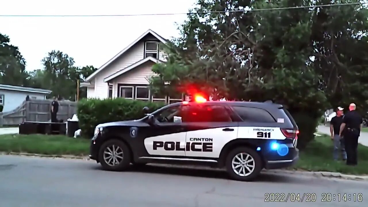 Call for a possible domestic disturbance- No sound. Sorry