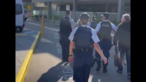 Police pigs definitely loves to arrest women in NAZISTRALIA