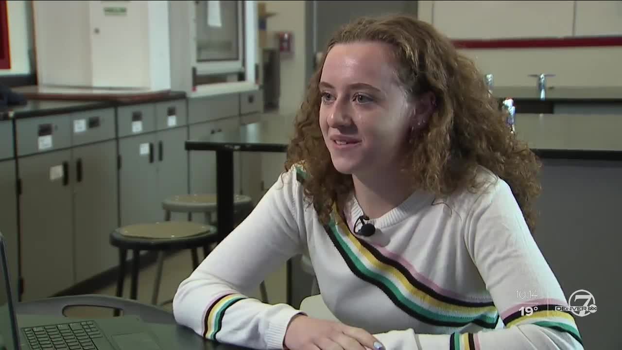 High schooler raising money to eliminate medical debt as part of her senior project