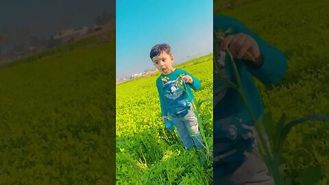 #cutebaby grass kahte howe pakra gaya #foryou