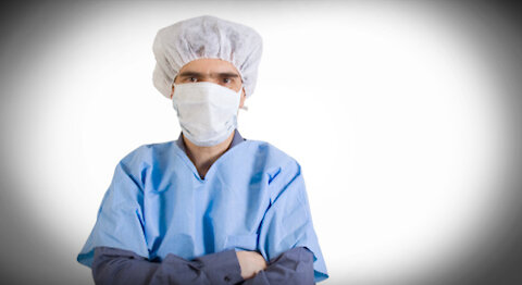 Doctor Tries To Convince Veteran That Vaccine Is Safe