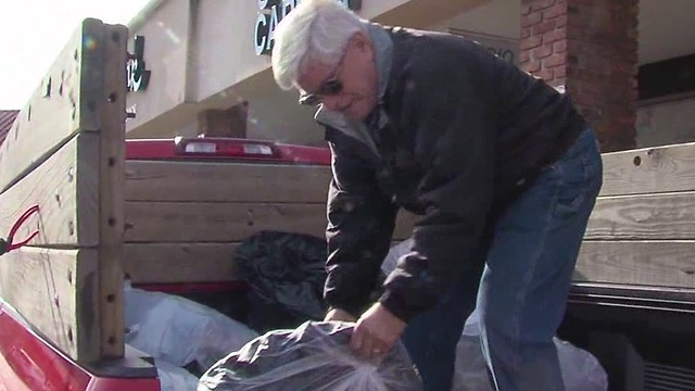 Man collects donations to bring Christmas to kids in Gatlinburg