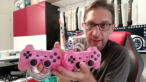 Caçada Gamer 151 - Completando o Playstation 2 Rosa - Vida de Gamer na Espanha.