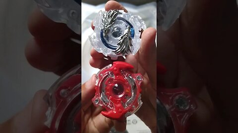lost longinus vs storm spriggan (batalha de beyblade) #beyblade #beybladeburst #batalhadebeyblade