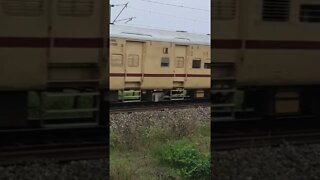 race between two Train 🚆🚃 #travelvlog #train #wap7 #shorts#running #railway #junction #delhi #katra