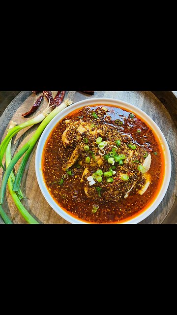 Chongqing Spicy Chicken with Garlic Sauce 重庆口水鸡