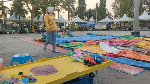 Cara meniup rumah balon yang besar