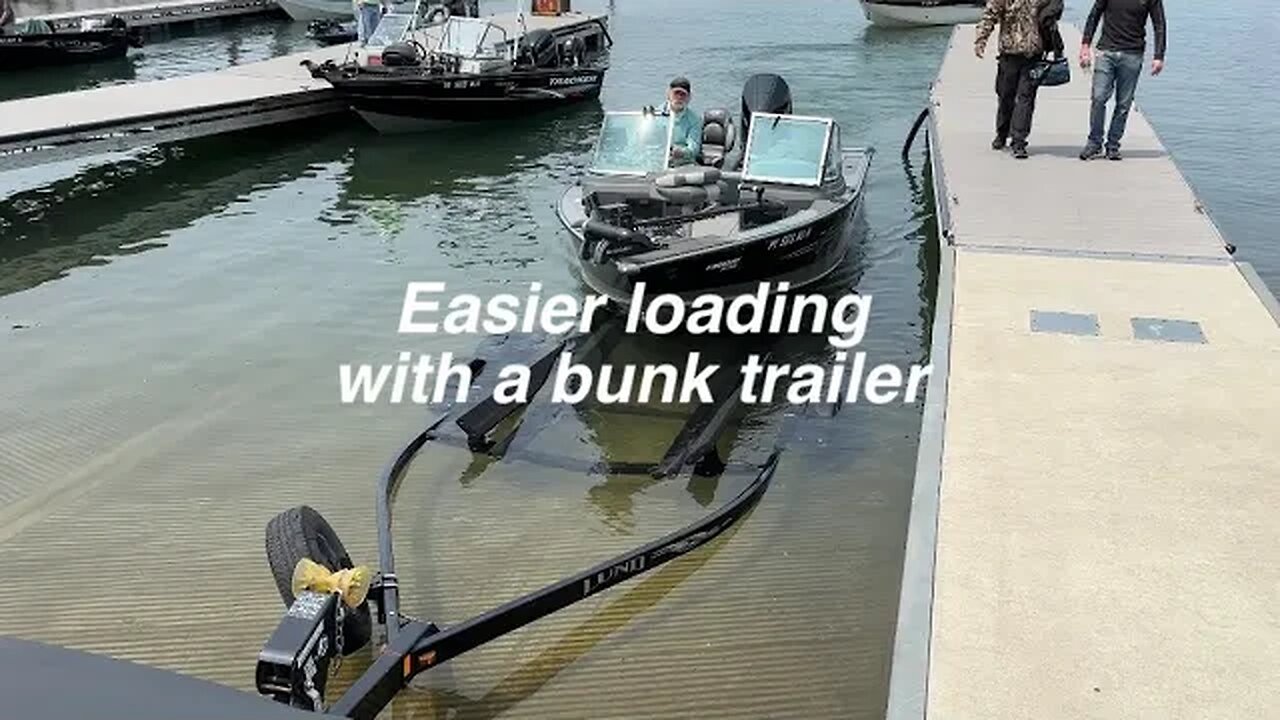 Easier loading with a bunk trailer