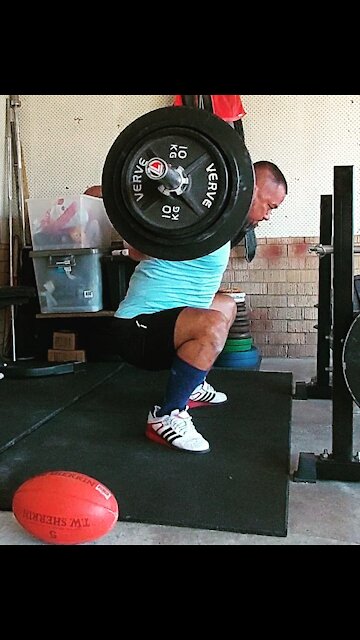 How to get Strong 💪💪by doing🏋 LESS in the gym.