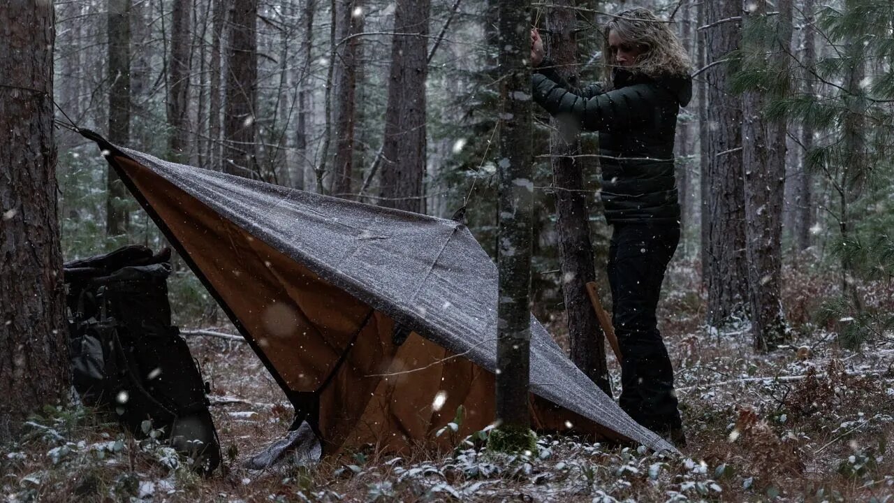 24 Hours Winter Camping Alone in -10°c | Cooking Steak on the Flames!