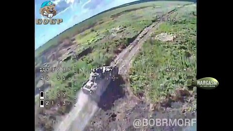 Russian FPV drone flies into Bradley fighting vehicle in Zaporozhye