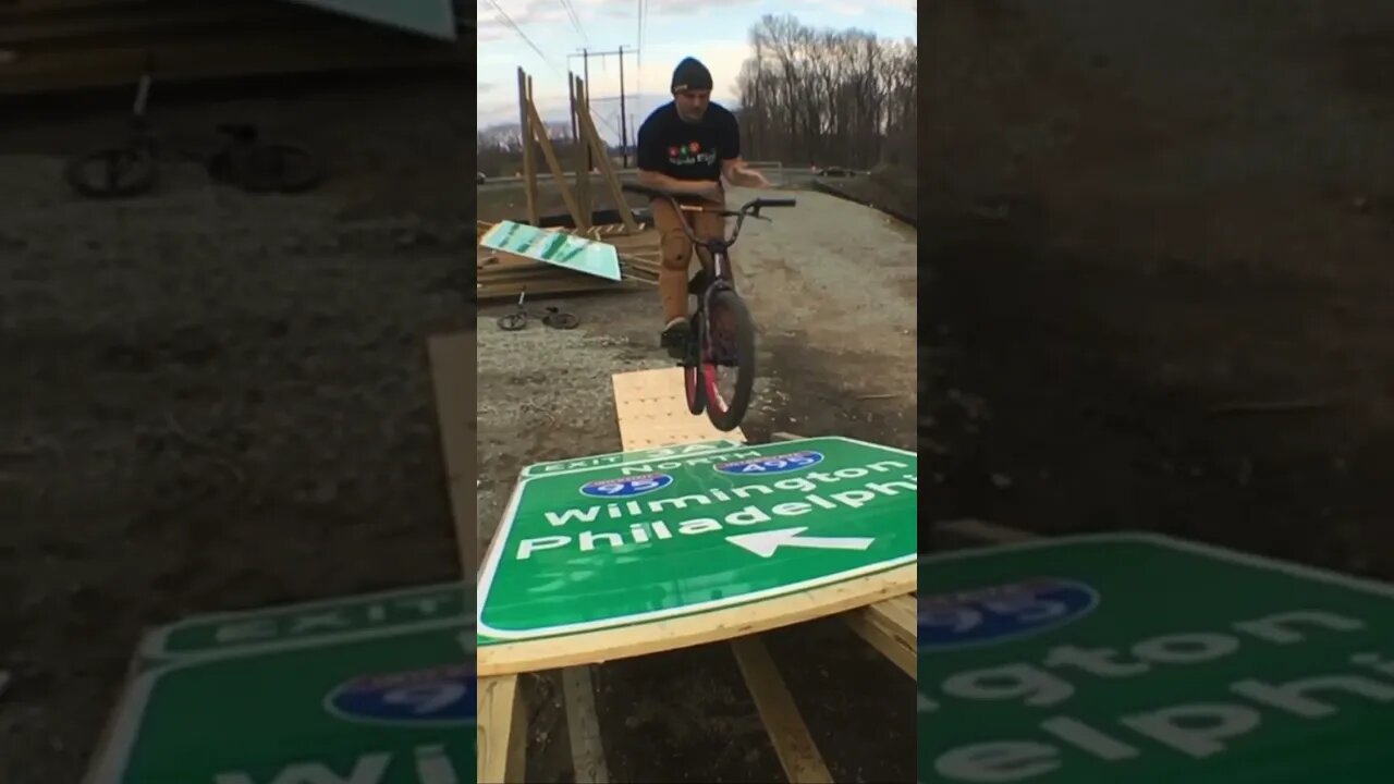 ROAD SIGN BMX RAMP🚧⚠️ #short -Mike Fede