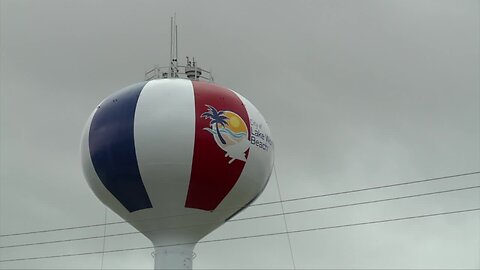 Lake Worth Beach water tower repainted to look like big beach ball