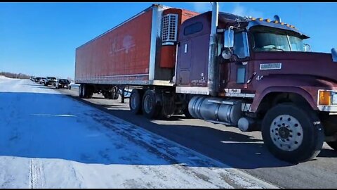 MB Truck Convoy Does Slow Roll Around WPG Perimeter & Past Legislative Building