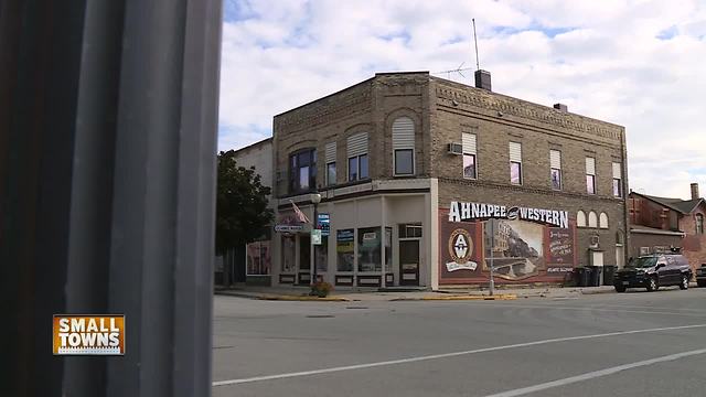 Small Towns: Murals in Algoma share town's history