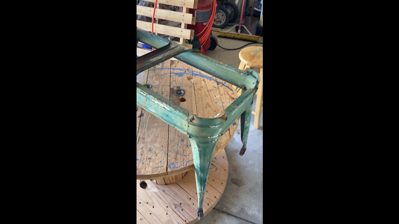 Old wash tub