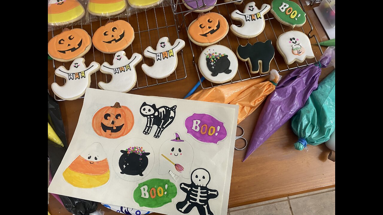 AMAZING HALLOWEEN COOKIE DECORATING | WITCH GHOSTS PUMPKINS SKELETON CATS