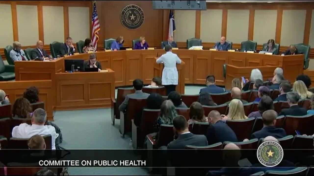 Under oath, a licensed doctor testified that men can have babies to the Texas Legislature 🤡🌎