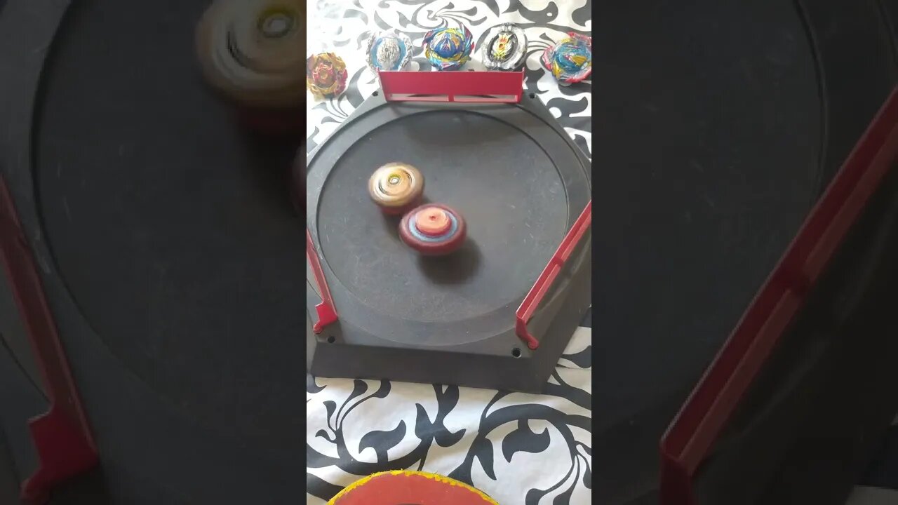 batalha de beyblade (quem venceu a batalha? 🤔)