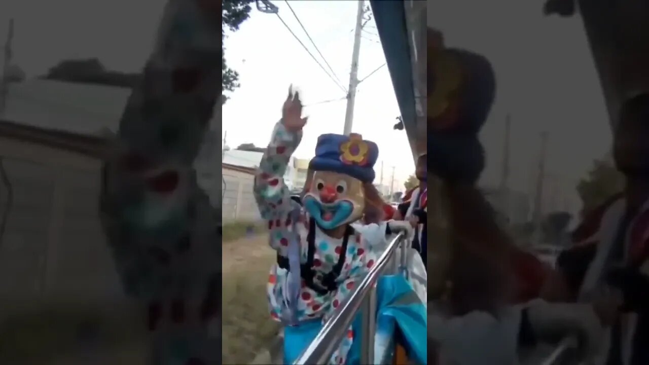 HOMEM-ARANHA SUPER NINJA DE CABEÇA PARA BAIXO NA CARRETA DA ALEGRIA, LIKE