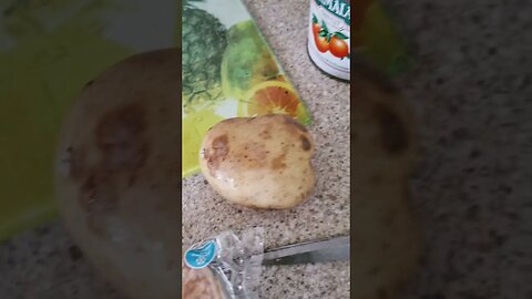 #veiws_viral_video_subscribers_grow #food #cooking pie and chips 🍟 for dinner today