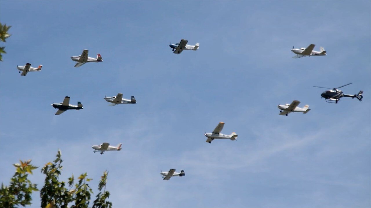 Défilé aérien avec les Snowbirds