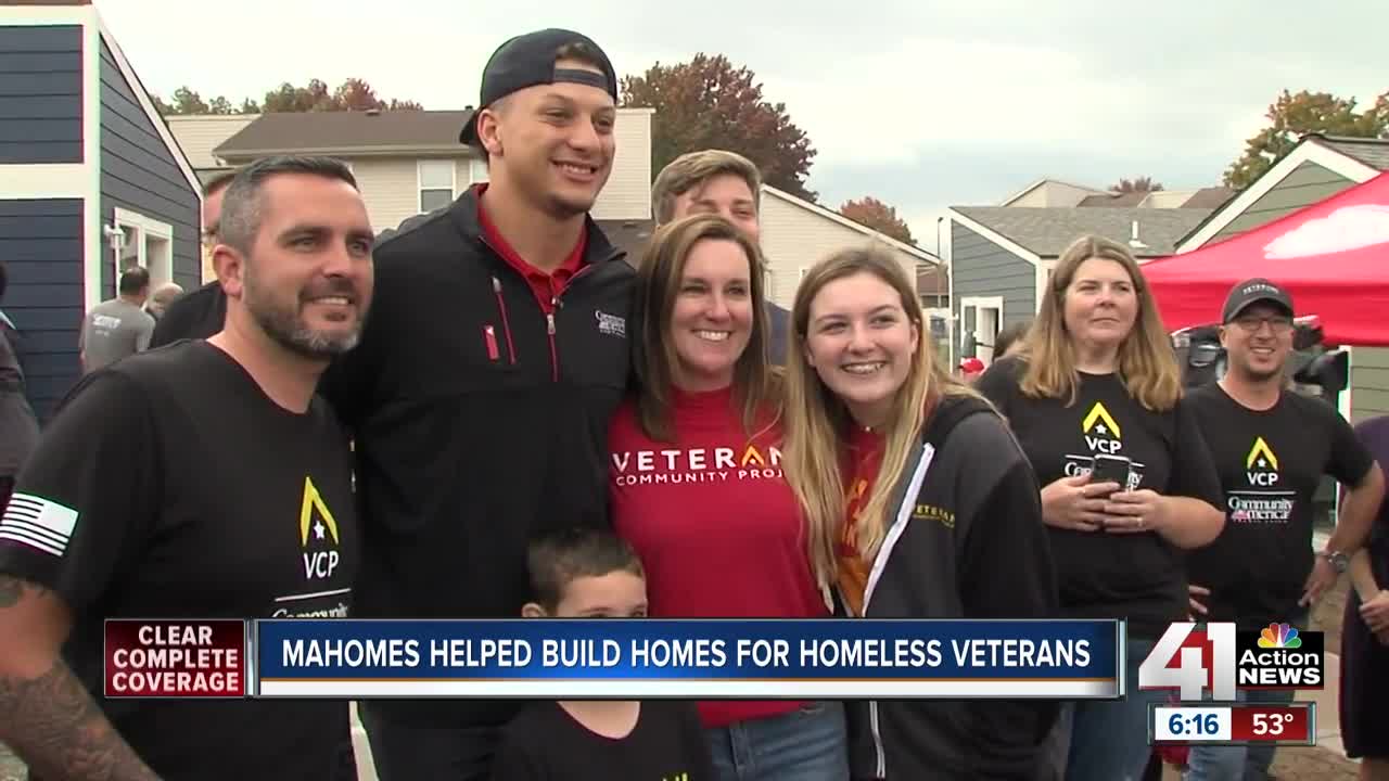 Mahomes helps build homes for veterans