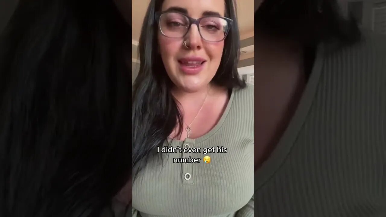 Guy rejects her massive squeeze attempt on him lol