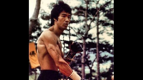 Cross kick Studio Films Bruce Lee Enter the Dragon