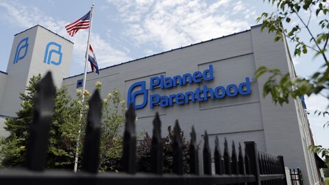 Missouri's Last Abortion Clinic Issued License After Yearlong Battle