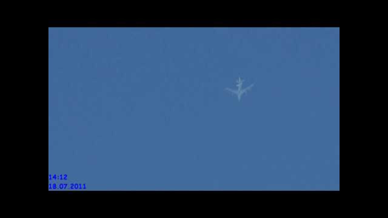 real ufo vs plane