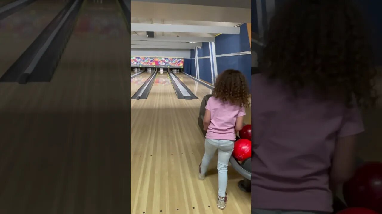 SPARE!! #family #tatum #fun #bowling #mom #dad #cute #familytime #familyfun