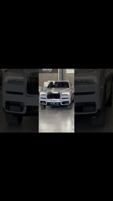 Just a Rolls with peaches in the background