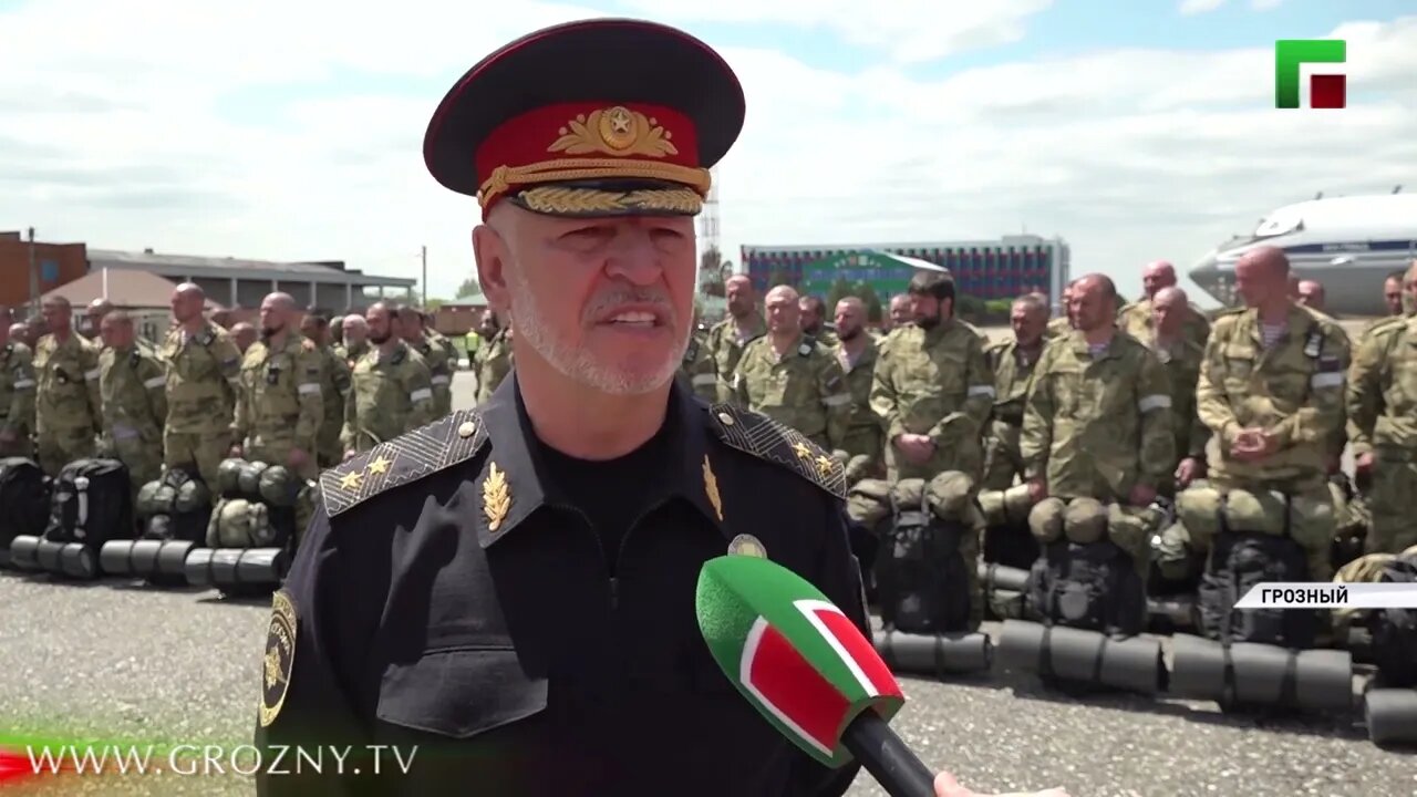 Another happy group of volunteers head to Donbass to the front lines.