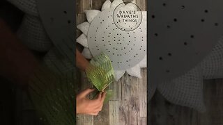 Daisy Wreath DIY - Shorts - Wreath DIY