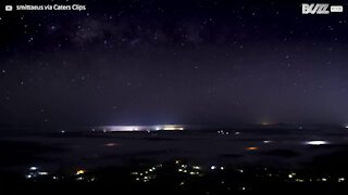 Un photographe crée un incroyable time-lapse du ciel australien