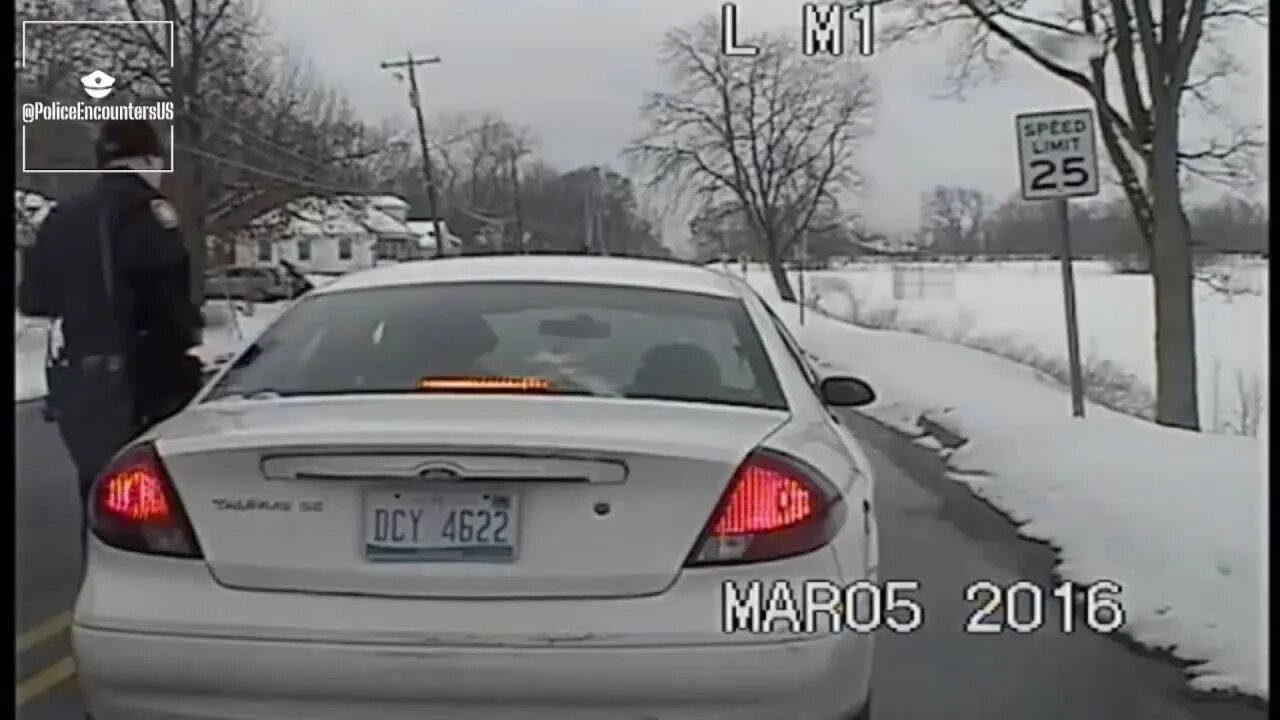 MI Police | Battle Creek PD Dashcam Shows Dariyone Clark-Brown Shoot At Officer | 03/05/2016