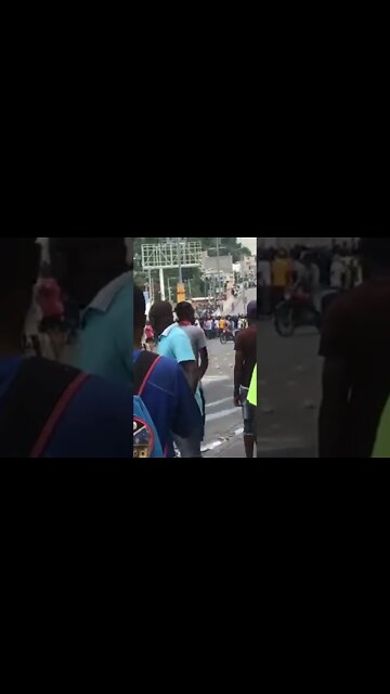 News updates from Haiti, barricade on every street